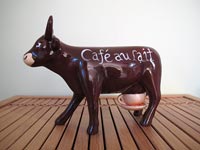 Caf� au lait cow figurine